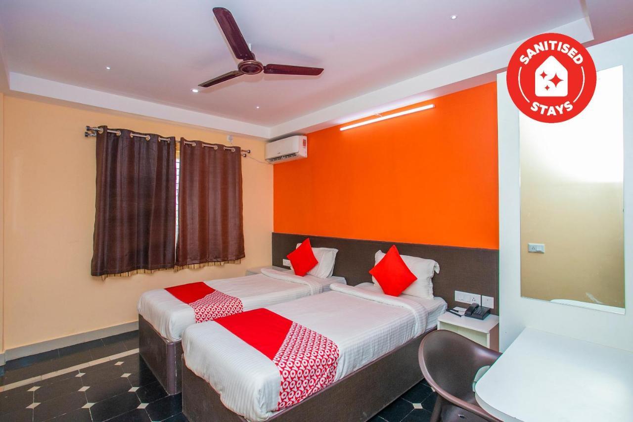 Oyo 22837 Chairmen'S Hotel Bangalore Eksteriør billede