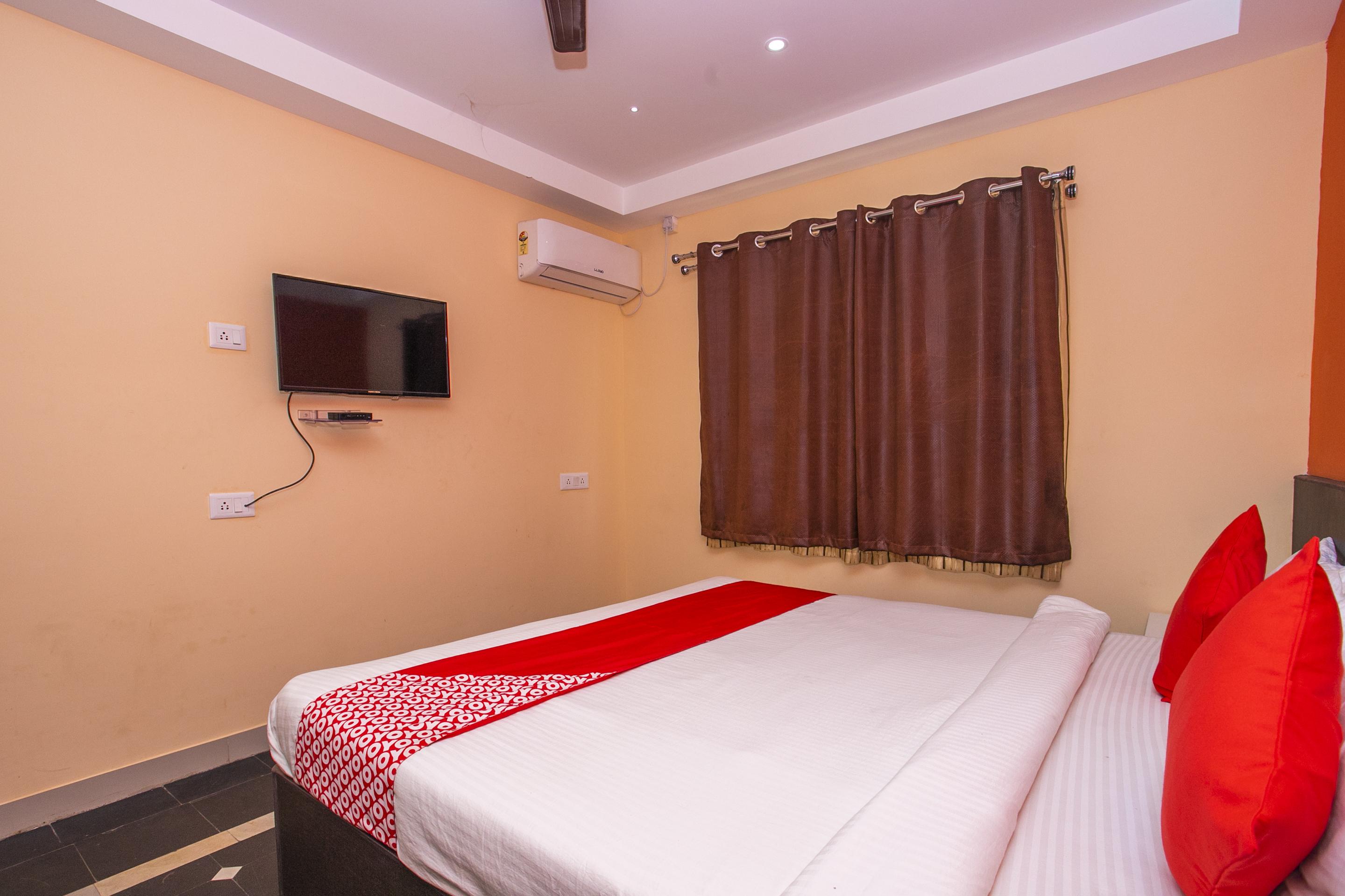 Oyo 22837 Chairmen'S Hotel Bangalore Eksteriør billede