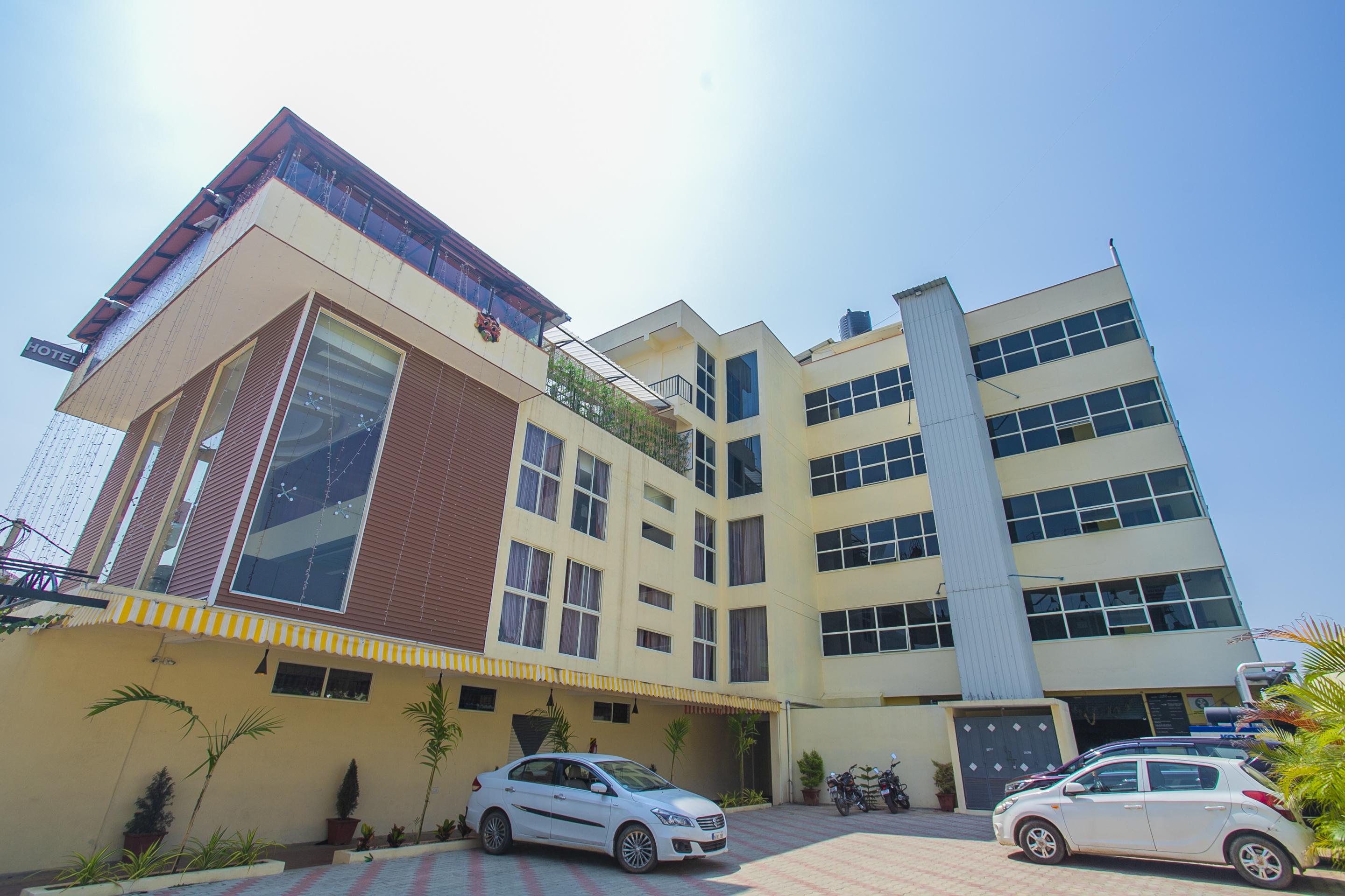 Oyo 22837 Chairmen'S Hotel Bangalore Eksteriør billede