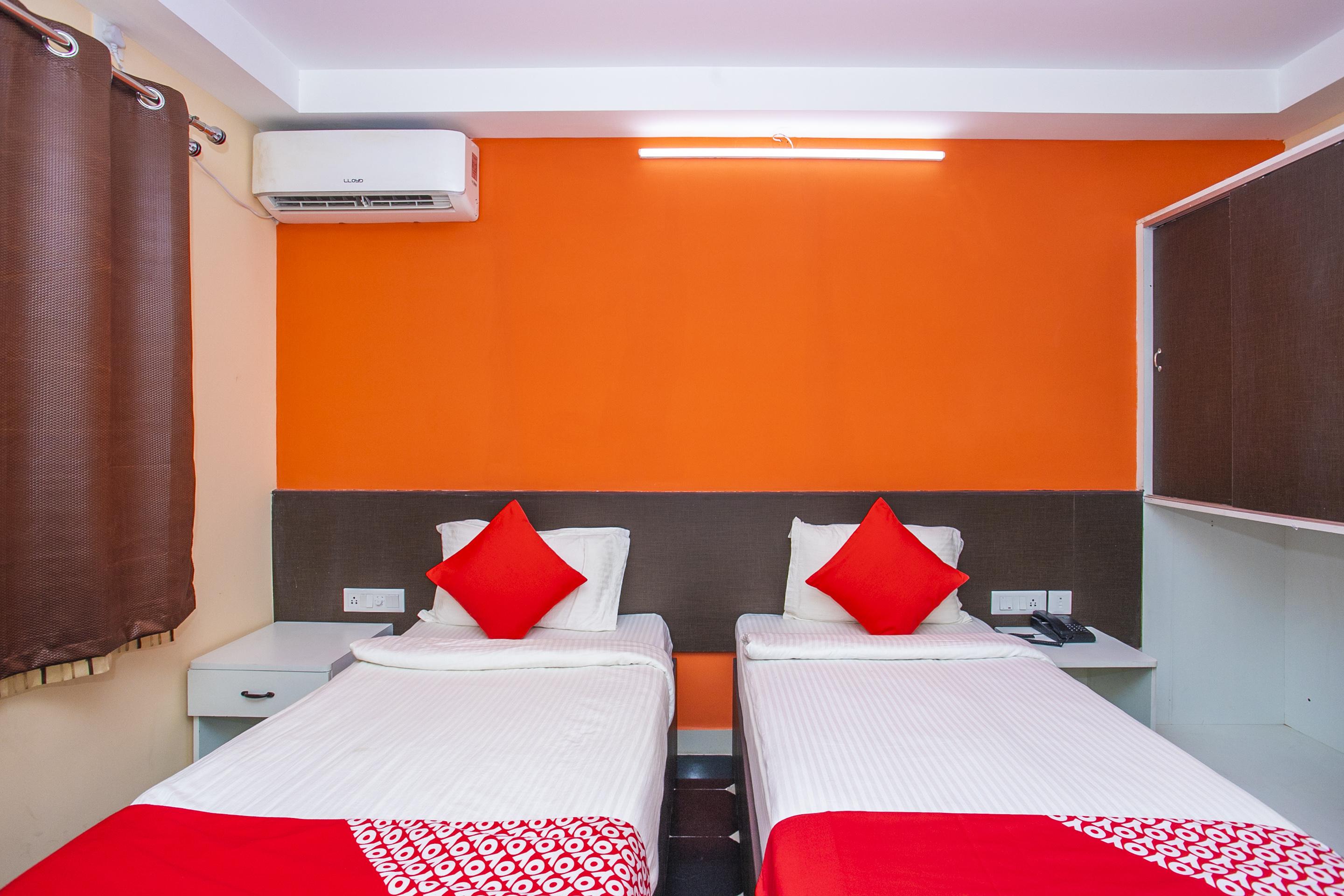 Oyo 22837 Chairmen'S Hotel Bangalore Eksteriør billede