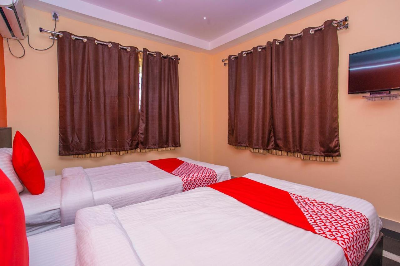 Oyo 22837 Chairmen'S Hotel Bangalore Eksteriør billede