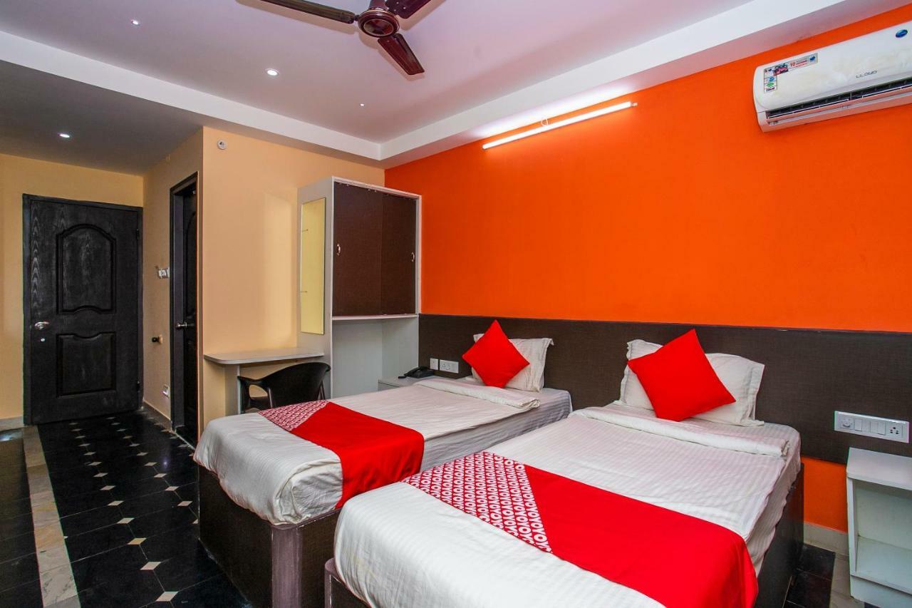 Oyo 22837 Chairmen'S Hotel Bangalore Eksteriør billede